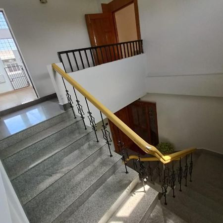 Mi Casa Homestay Гувахати Экстерьер фото