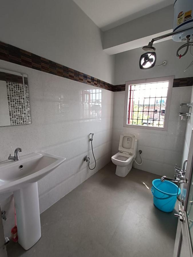 Mi Casa Homestay Гувахати Экстерьер фото