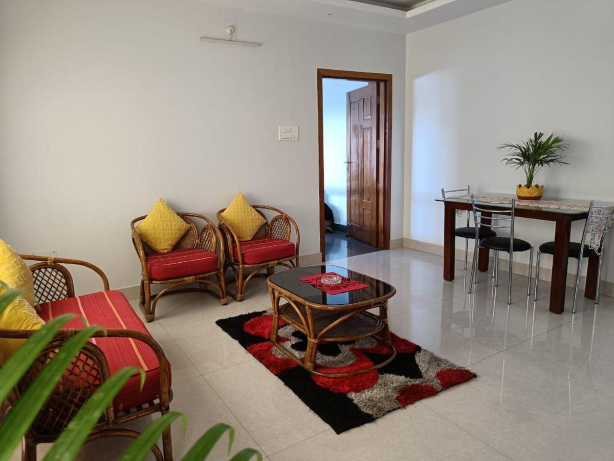 Mi Casa Homestay Гувахати Экстерьер фото